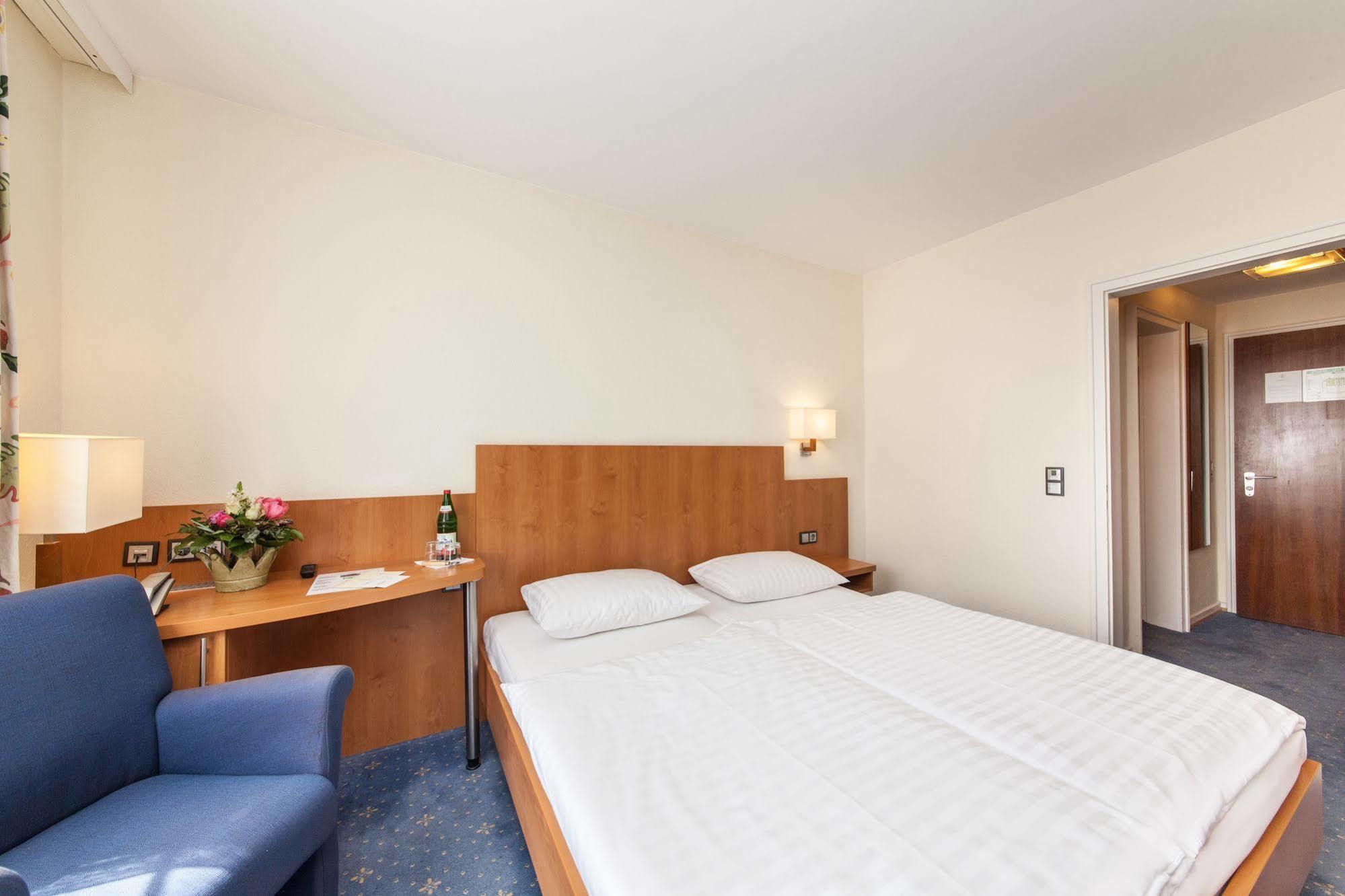 Hotel Drei Kronen Elmshorn Extérieur photo